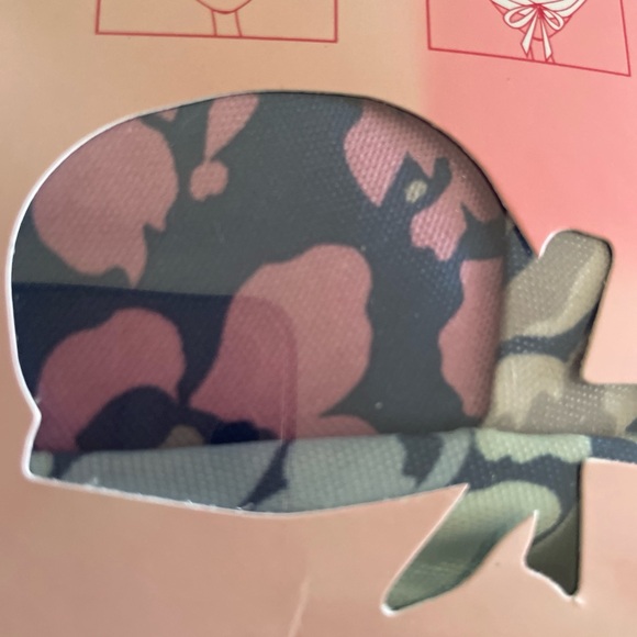 ADAMA satin bonnet adjustable new seen on pics - Picture 3 of 3